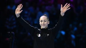 Elle ne s'arrête plus! Kaylia Nemour triomphe au tournoi “Arthur Gander”. La confirmation d'une étoile en pleine ascension Kaylia Nemour triomphe au tournoi “Arthur Gander”