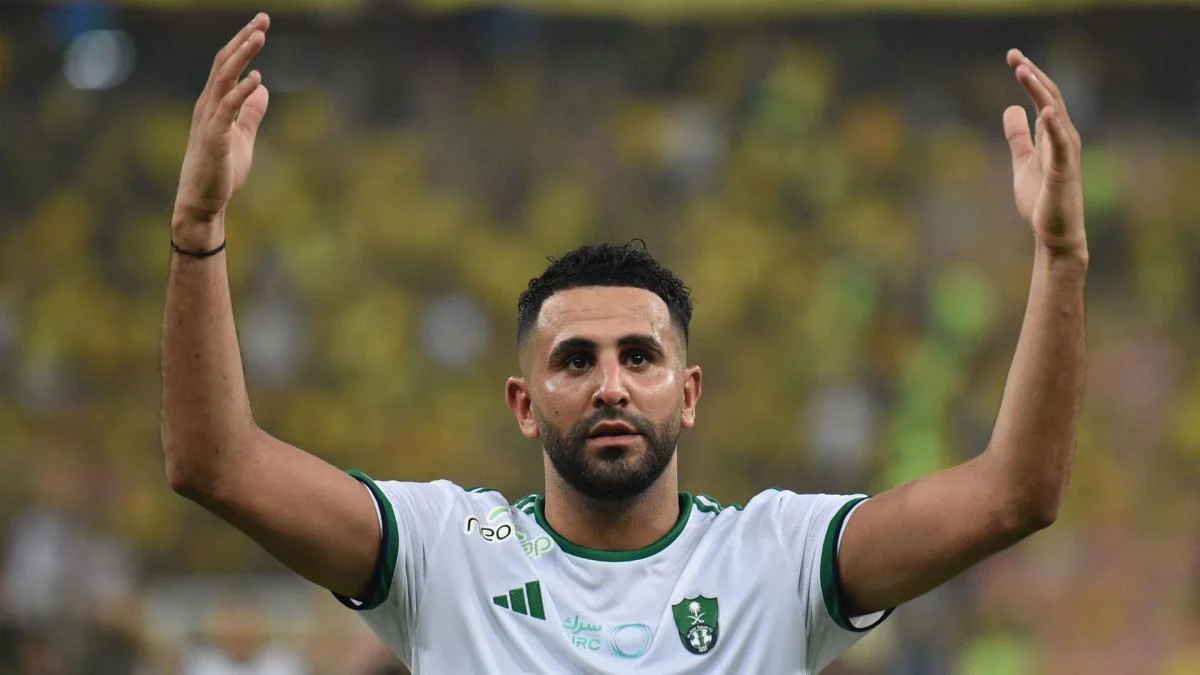 Riyad Mahrez mène Al-Ahli Saudi à la victoire avec un doublé impressionnant
