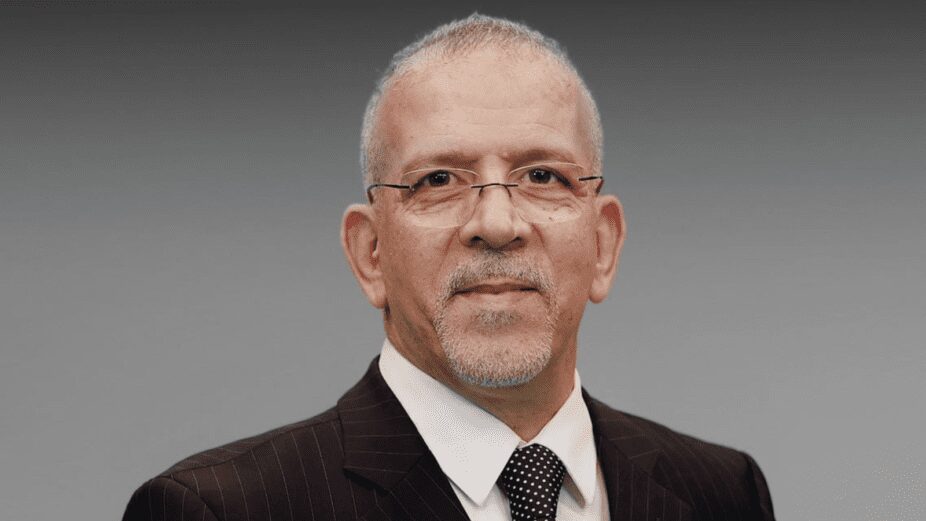 Hafid Derradji : L'hommage qui force l'admiration ! Mohieddine Khalef