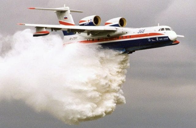 Bonne nouvelle ! L’Algérie renforce sa flotte anti-incendie avec un deuxième Beriev Be-200ES L’Algérie réceptionne son second avion amphibie Beriev Be-200ES, un outil moderne pour lutter contre les incendies et gérer les urgences.