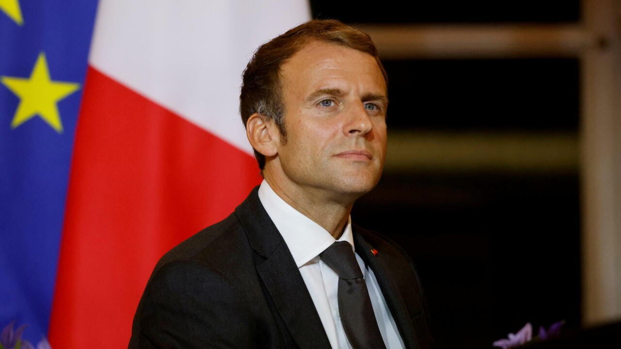 Emmanuel Macron critique l'Algérie : les tensions montent entre la Paris et Alger