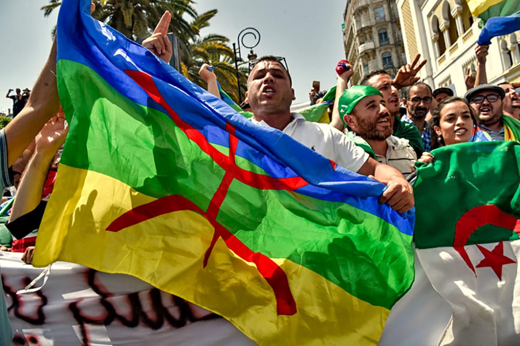 Controverse historique : Mohamed Amine Belghith et ses propos sur l'Amazighité Amazighité : polémique après les propos controversés de l’historien Mohamed Amine Belghith