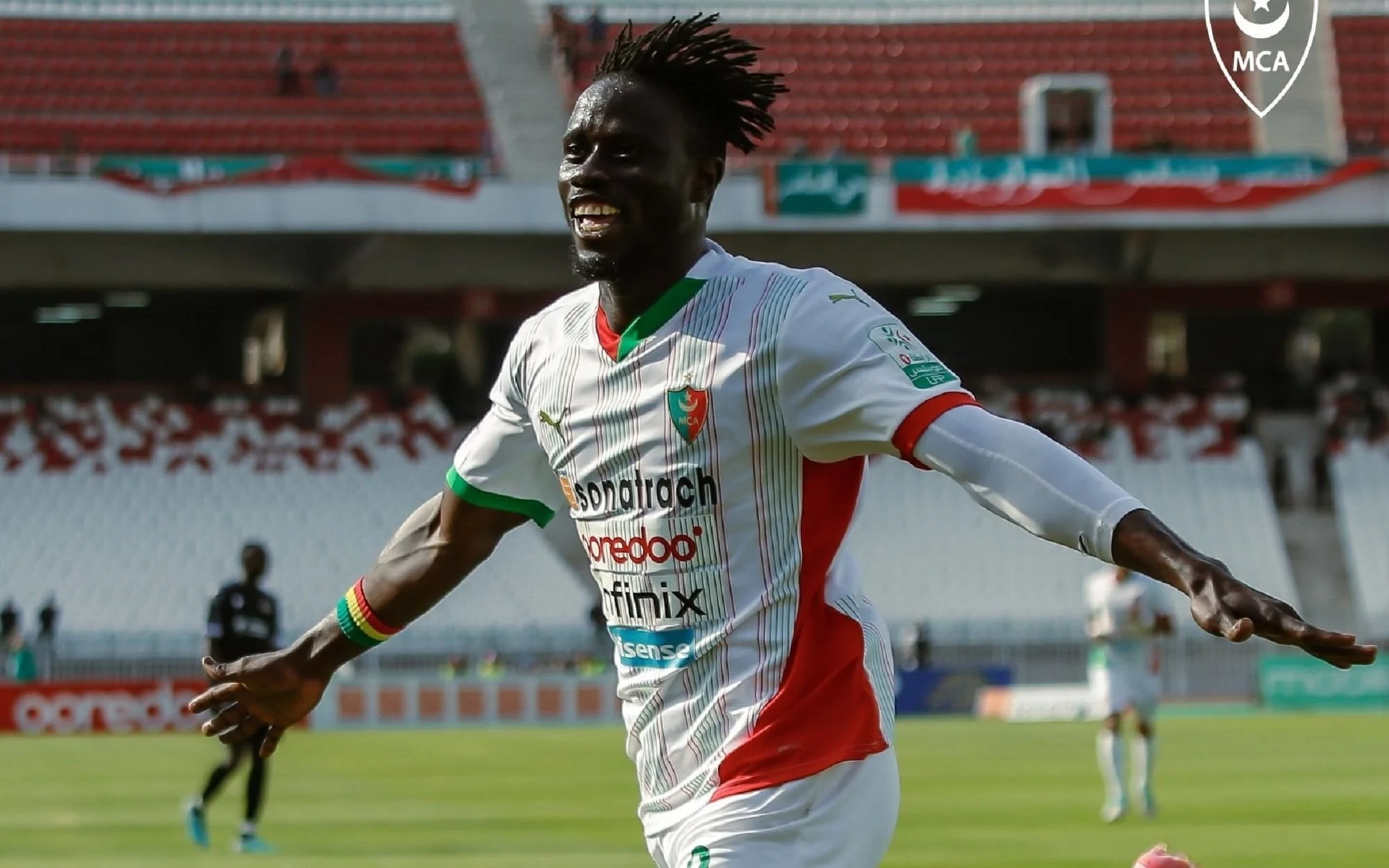 Coup dur pour le MC Alger : Bangoura sérieusement blessé et absent pour plusieurs mois