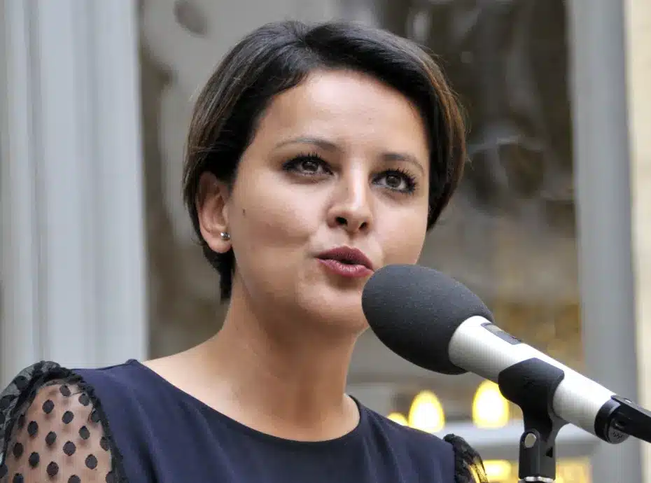 Controverse en France : une ex-ministre d’origine marocaine fait polémique Controverse en France : une ex-ministre d’origine marocaine fait polémique