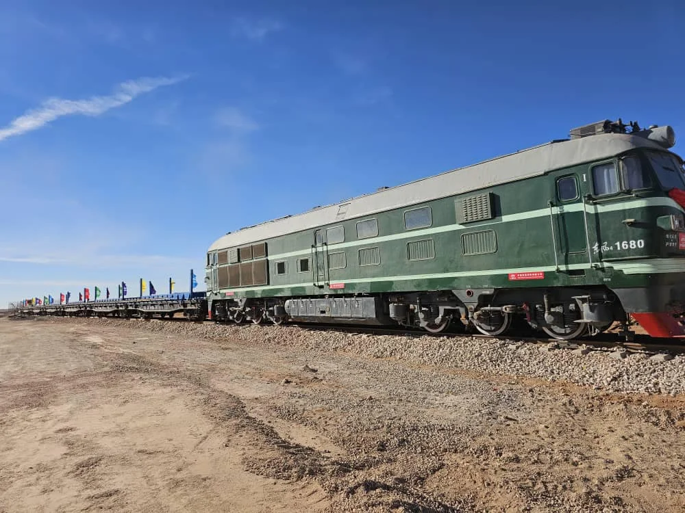 Algérie : la seconde étape de la gigantesque ligne ferroviaire du Sahara enfin terminée Algérie : la seconde étape de la gigantesque ligne ferroviaire du Sahara enfin terminée