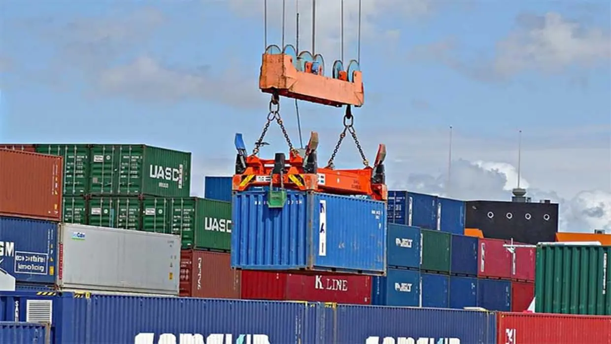 L’Algérie adopte une mesure exceptionnelle pour encadrer ses importations