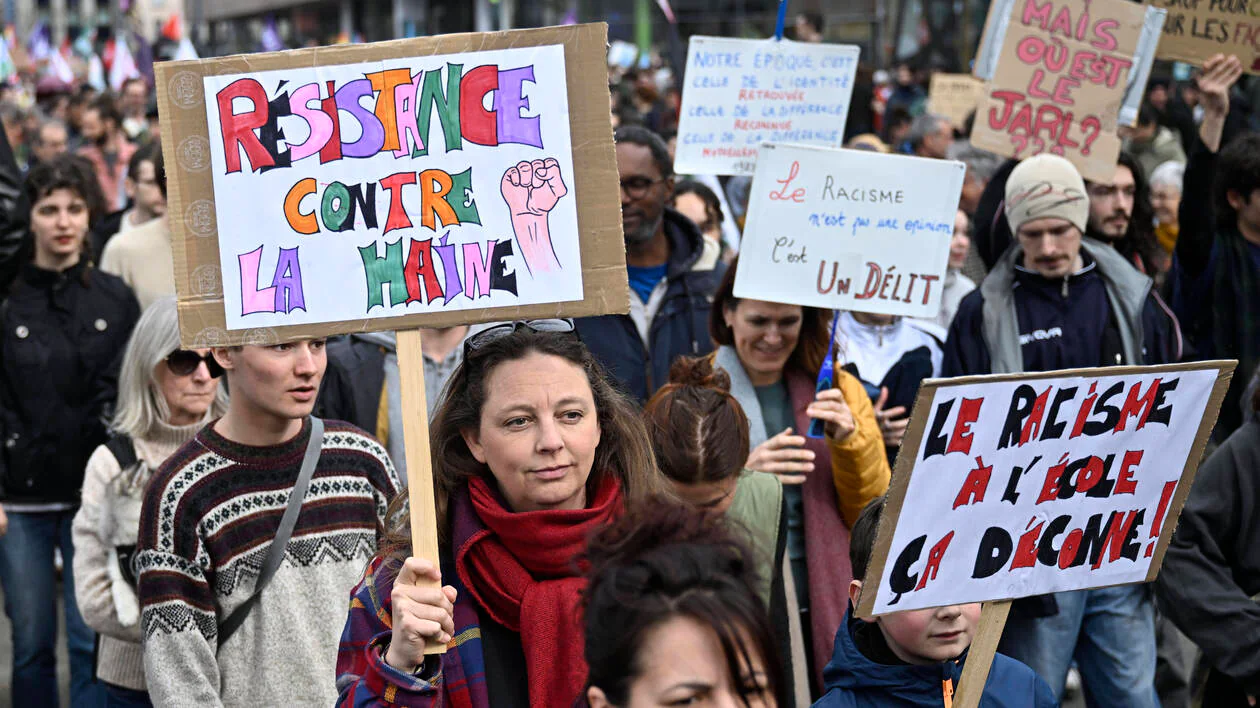 Marseille : la révolte citoyenne face au racisme anti-algérien Marseille : la révolte citoyenne face au racisme anti-algérien