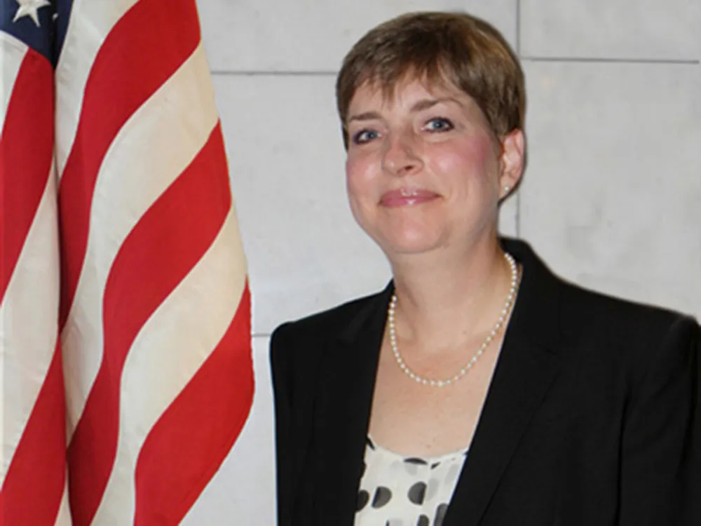 Elizabeth Moore Aubin : une diplomatie américaine innovante en Algérie Elizabeth Moore Aubin : une diplomatie américaine innovante en Algérie