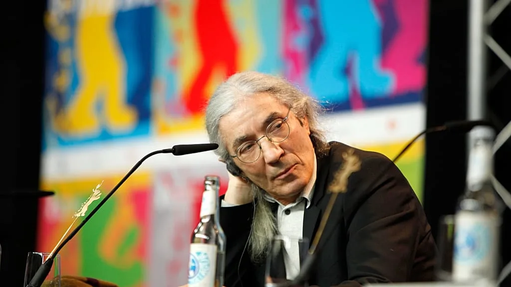 Macron face à l’Algérie : ses options sont-elles limitées ? Boualem Sansal gracié : l’écrivain franco-algérien évacué vers Berlin