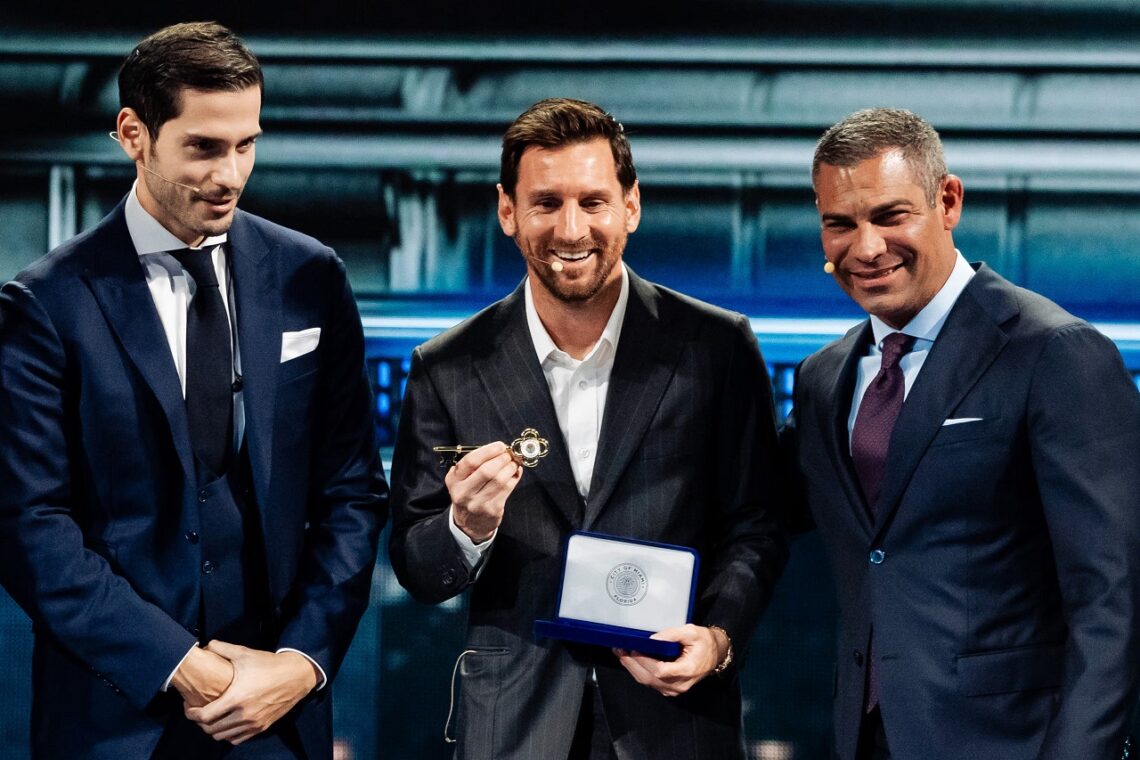 Lionel Messi reçoit les clés de Miami et enchante ses fans