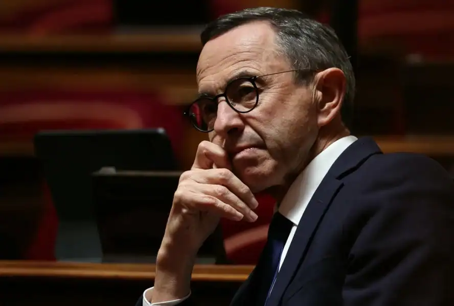 France: Polémique sur le test civique pour étrangers 