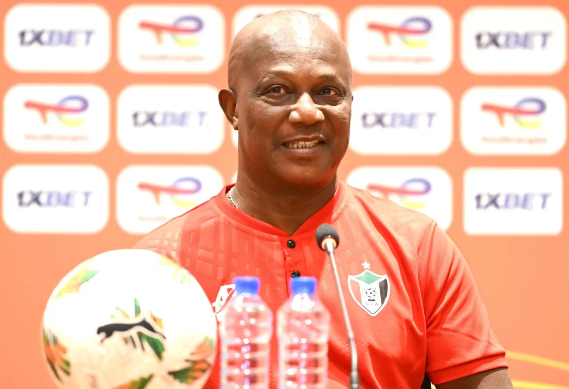 James Kwesi Appiah prépare un choc intense pour l’Algérie James Kwesi Appiah prépare un choc intense pour l’Algérie