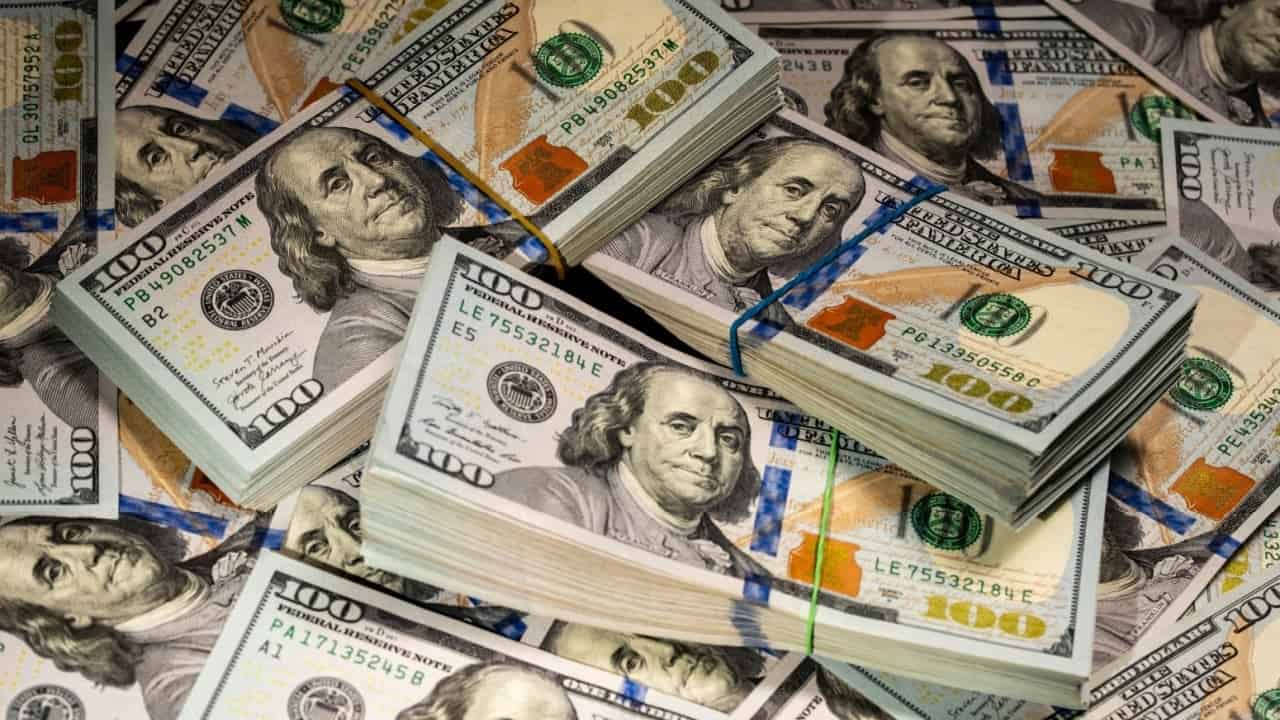 L’euro flambe face au dinar algérien : les raisons dévoilées L’euro flambe face au dinar algérien : les raisons dévoilées