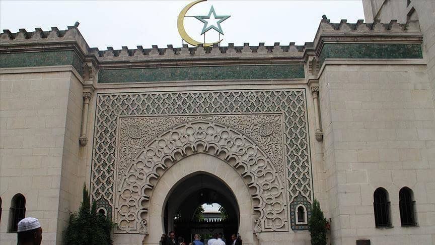 Lyon : mystérieux graffitis découverts sur une mosquée