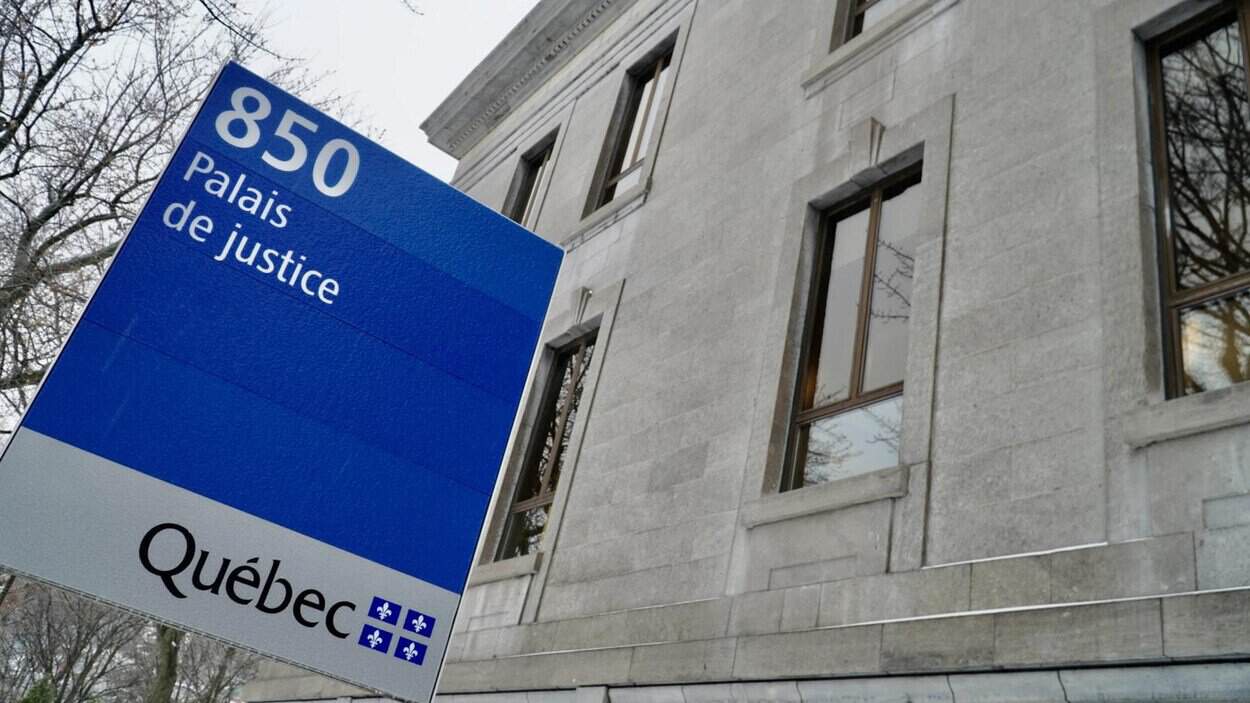 Algérien au Québec : l'enlèvement de ses enfants vers l'Algérie Palais de justice à Québec, bâtiment en pierre avec fenêtres.