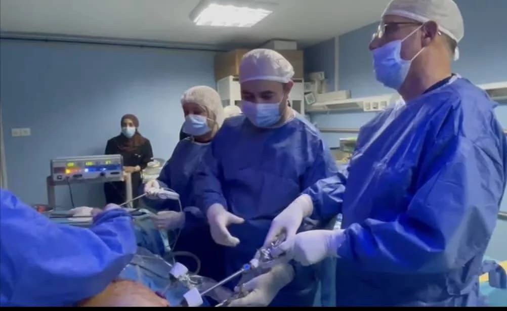 Algérie : le récit poignant d’une mère héroïque qui sauve la vie de son fils