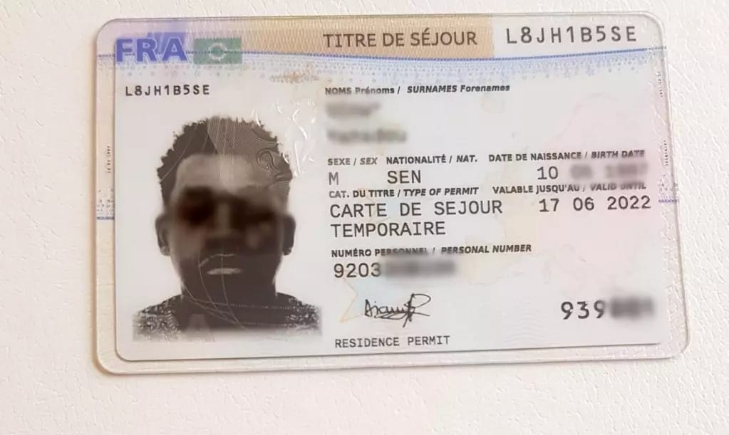 Passeports falsifiés : le juteux trafic ciblant les harraga