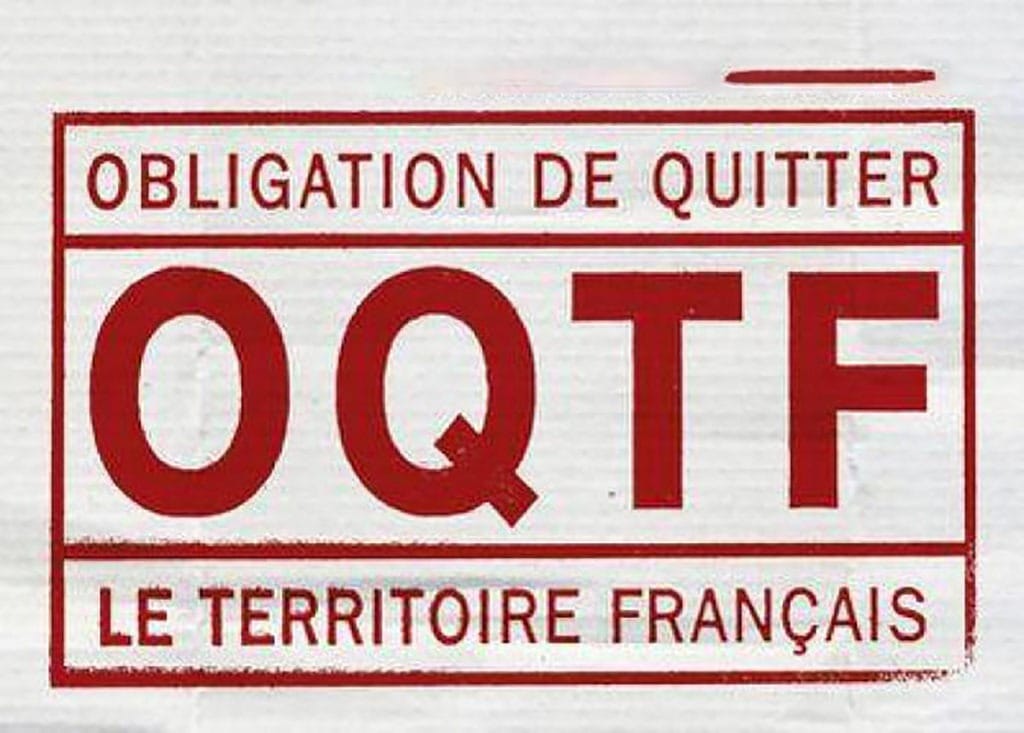 Renouveler son titre de séjour : un parcours semé d'embûches