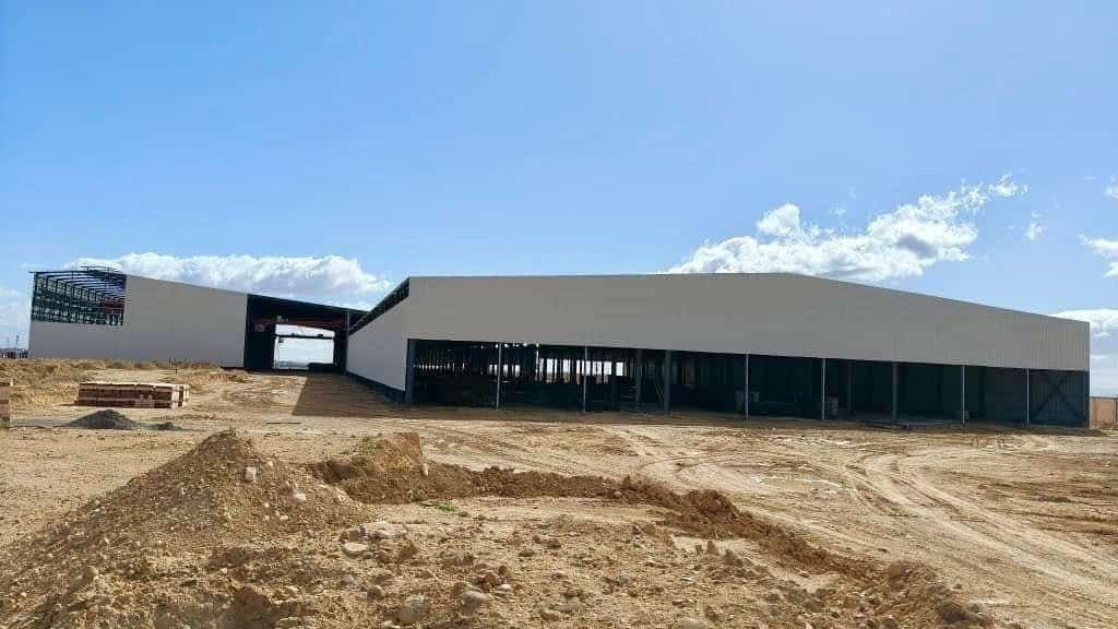 Chantier de l'usine Jingdong Steel en Algérie en construction.