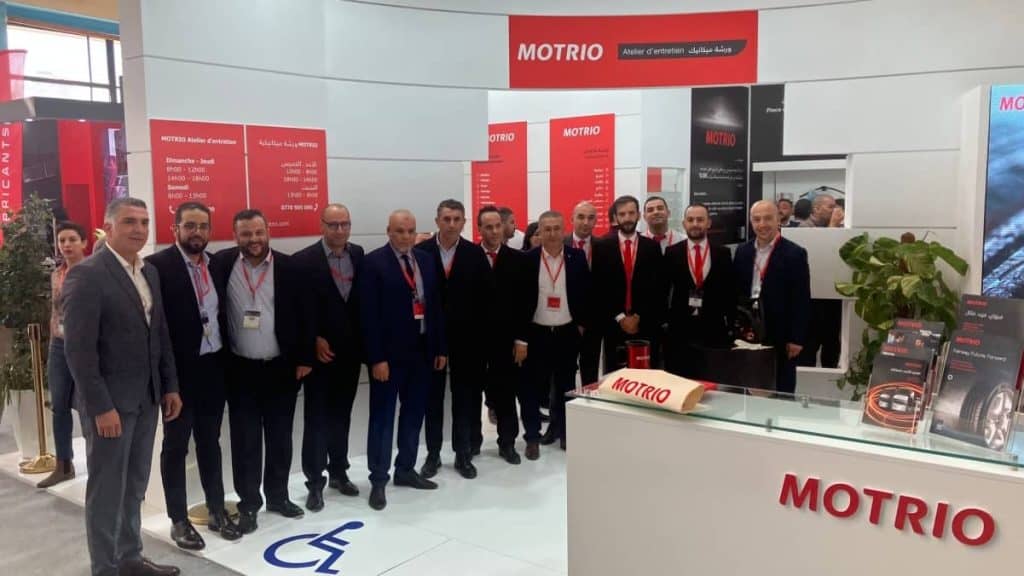 Groupe de professionnels lors de l'événement Motrio en Algérie.