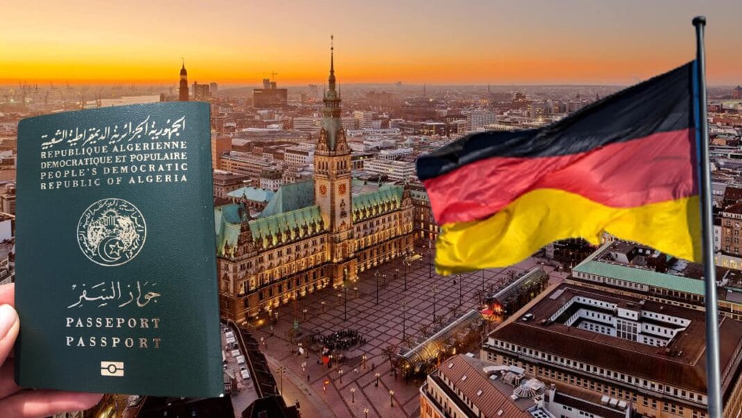 Vue aérienne de Berlin avec drapeau allemand au coucher du soleil.