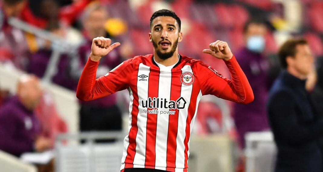 L’Algérien Benrahma invité à quitter West Ham FC Benrahma en action portant le maillot de West Ham FC.