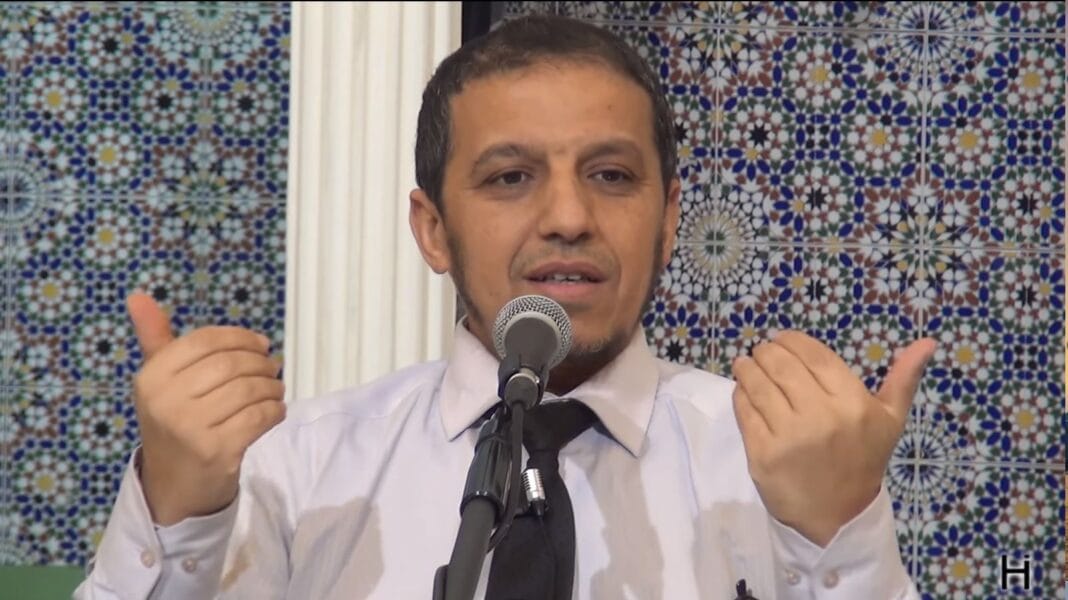 Imam Hassan Iquioussen lors d'une intervention publique.