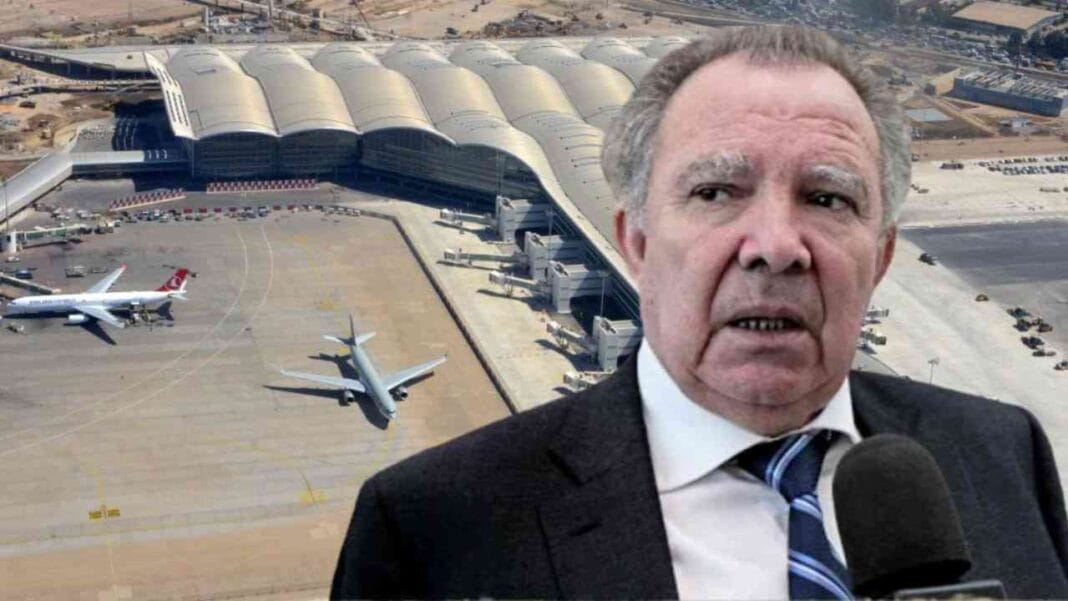 Cet ancien DG de l’aéroport d’Alger devant la justice pour… Homme d'affaires devant l'aéroport d'Alger, en lien avec une affaire judiciaire.