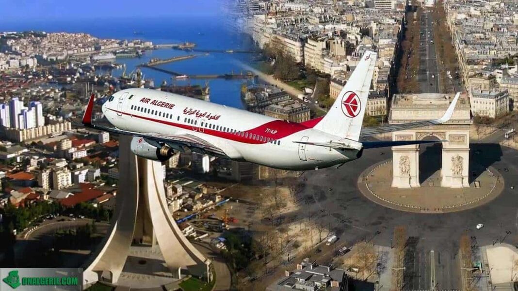 Vols Air Algérie : de retour à Lorraine Aéroport à partir du 31 octobre Avion Air Algérie sur un pont à Paris avec la Tour Eiffel en arrière-plan.