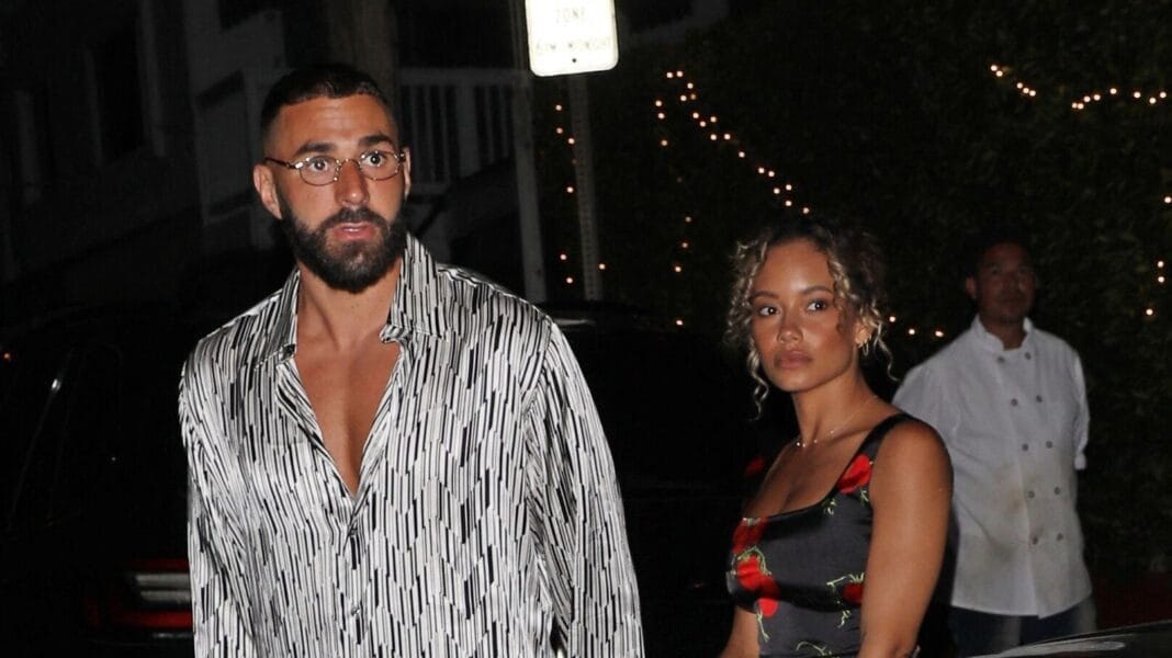 Cora Gauthier et Karim Benzema lors d'une sortie nocturne.