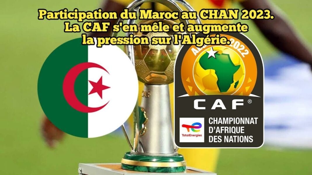 Logo de la CAF et drapeau algérien avec trophée de football.