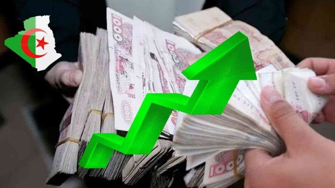 Algérie: Voici les conditions de la hausse des salaires dans le secteur privé Argent en billets avec flèche verte indiquant une croissance.