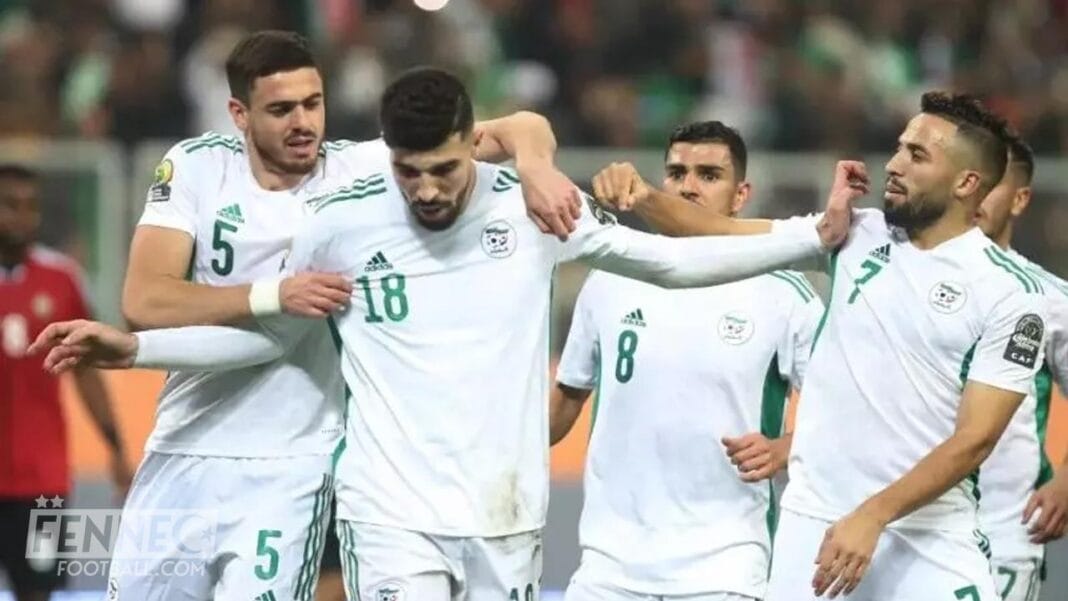 Maroc, CHAN 2023 : Réaction des USA envers l’Algérie Joueurs algériens célébrant un but lors du match.