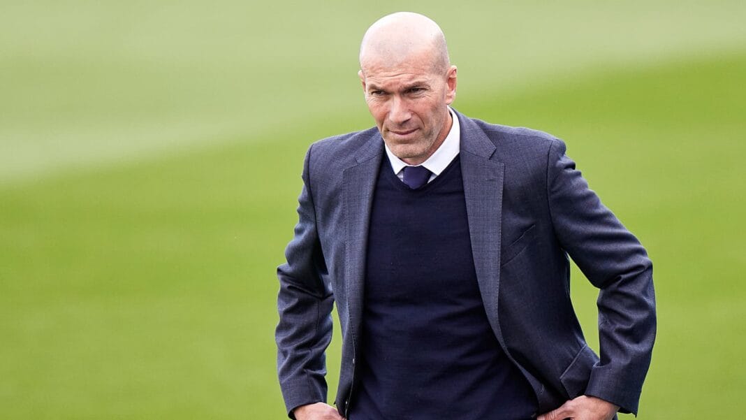 Zidane, la grande trahison Zidane, figure emblématique du football, dans une expression de déception.