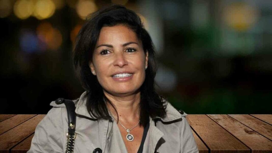 Qui est l’algérienne Nadia d’Alincourt, femme du Français Jean-François Copé? Portrait d'Nadia d’Alincourt, femme du politicien français Jean-François Copé.