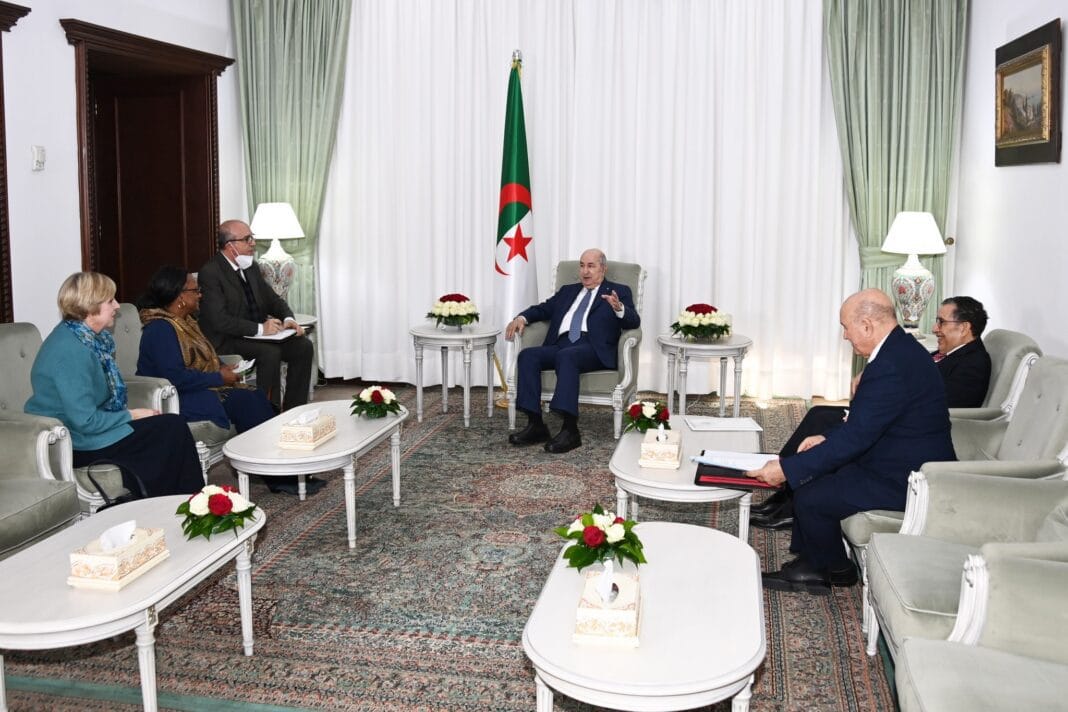 Président Tebboune en réunion avec la sous-secrétaire d'État américaine.