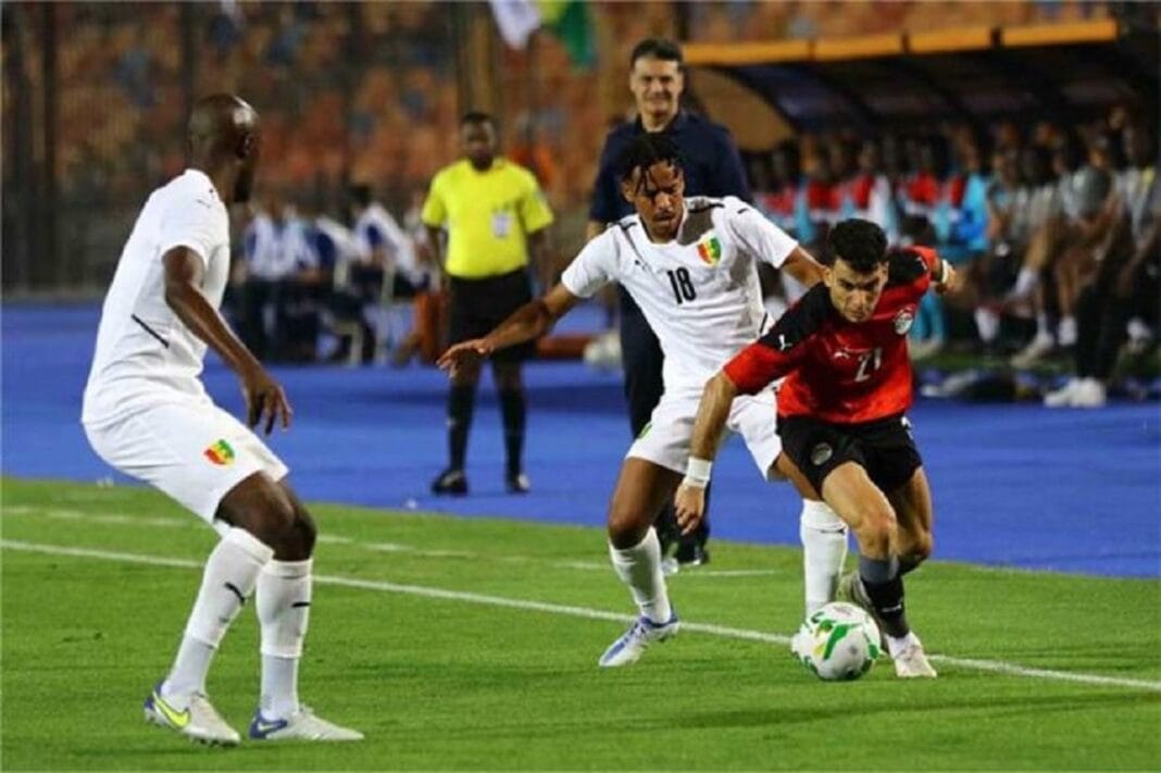 CAN 2023 : la CAF rejette une demande de l’Egypte Joueurs de football en action lors de la CAN 2023 au Maroc.