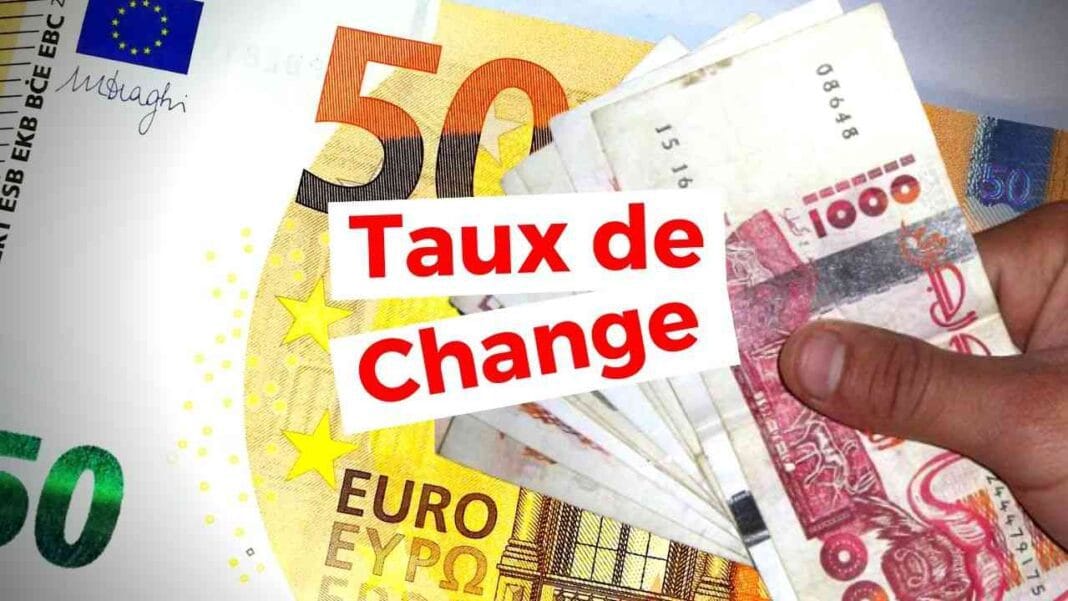 Billets de banque en dinar et euro, taux de change actuel.