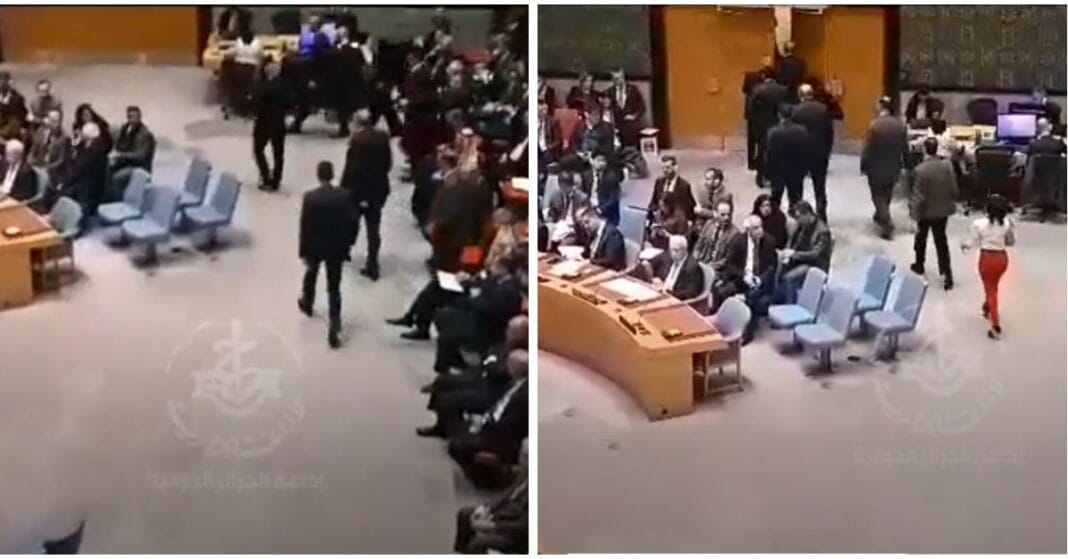 Crise à l’ONU : L’Algérie quitte la réunion en protestation contre Israël Départ de représentants algériens lors de la réunion à l'ONU contre Israël.
