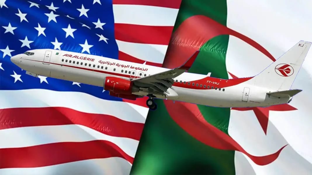 Avion Air Algérie sur fond de drapeaux américain et algérien.
