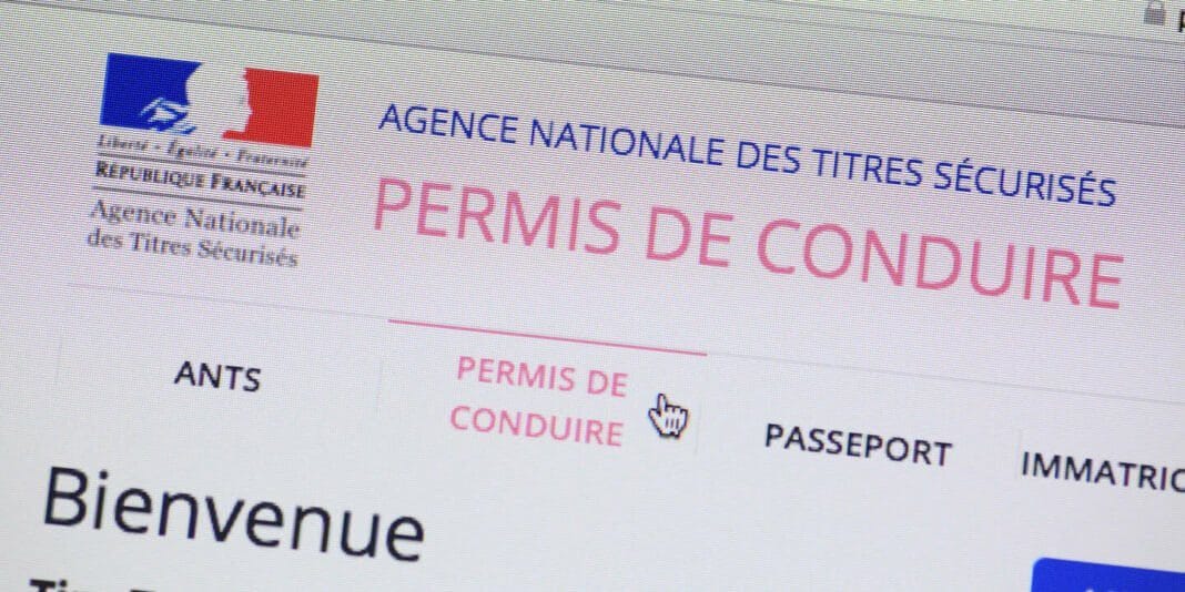 Nouvelle mesure pour les Algériens en France : simplification des démarches liées au permis de conduire Page web du permis de conduire pour Algériens en France.