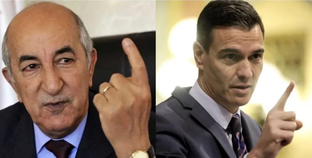 Deux hommes politiques en discussion, gesticulant avec insistance.