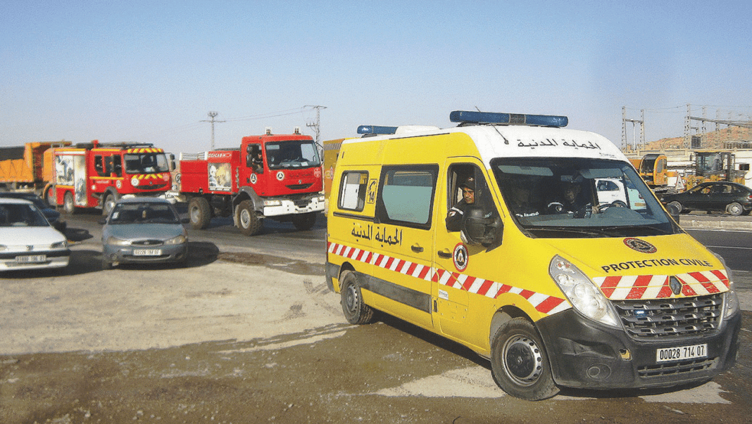 Véhicules de secours et pompiers à Sétif, Algérie.