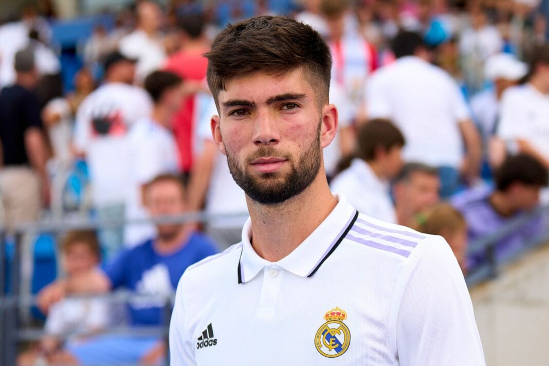 Théo Zidane : Le décisif choix entre la France et l’Algérie Théo Zidane, jeune footballeur, lors d'un match avec le Real Madrid.