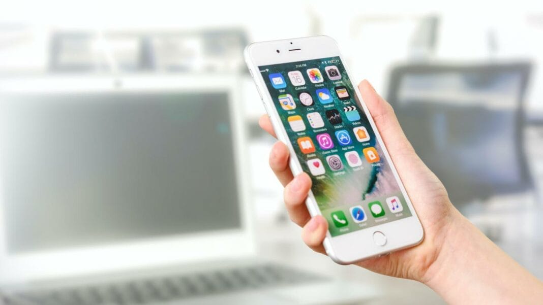 iPhone 15 Volé à Lyon : Traque Internationale jusqu’en Algérie ! IPhone 15 volé, traque internationale en cours.