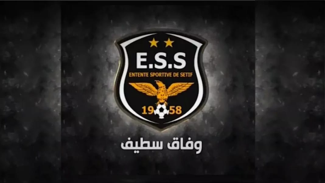 Suspension par la FIFA : L’ES Sétif dément les rumeurs et restaure son image Logo de l'ES Sétif avec un aigle et étoiles.