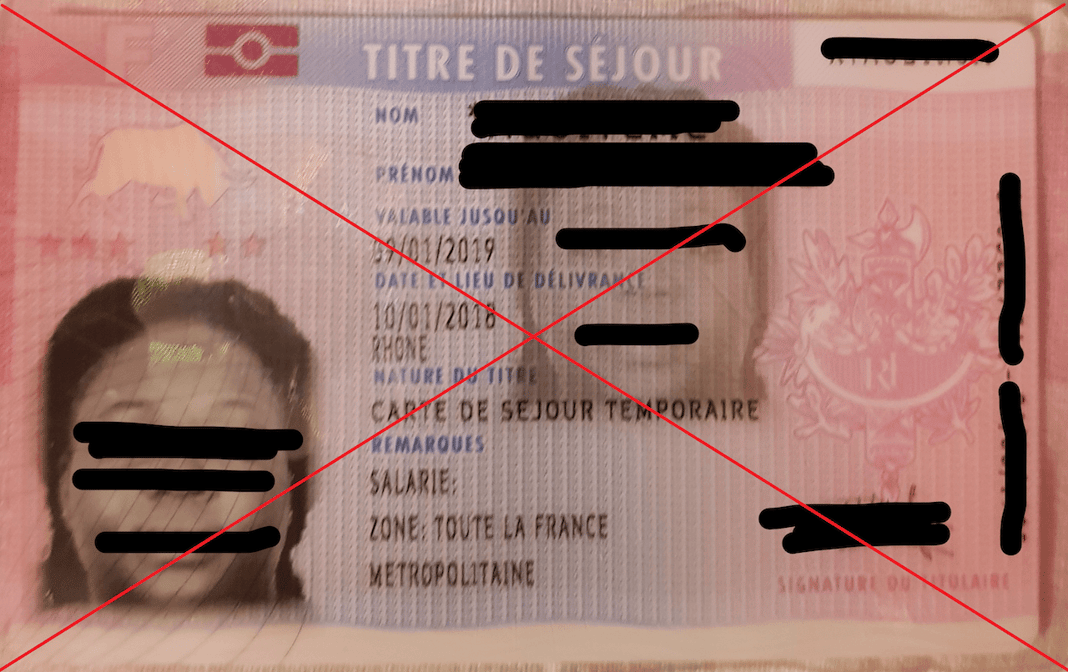 Titre de séjour algérien avec photo et informations personnelles.