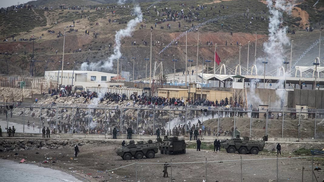 Maroc : la précarité du Rif, face cachée de la crise de Ceuta Ceuta : l’Espagne muscle sa présence militaire face aux revendications marocaines