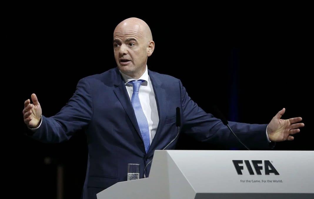 FIFA : la nouvelle manœuvre européenne pour piéger Infantino Gianni Infantino prend une décision majeure au Maroc qui pourrait tout changer