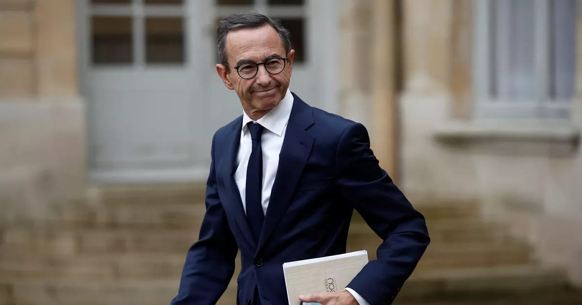 Bruno Retailleau en visite à la Grande Mosquée de Paris